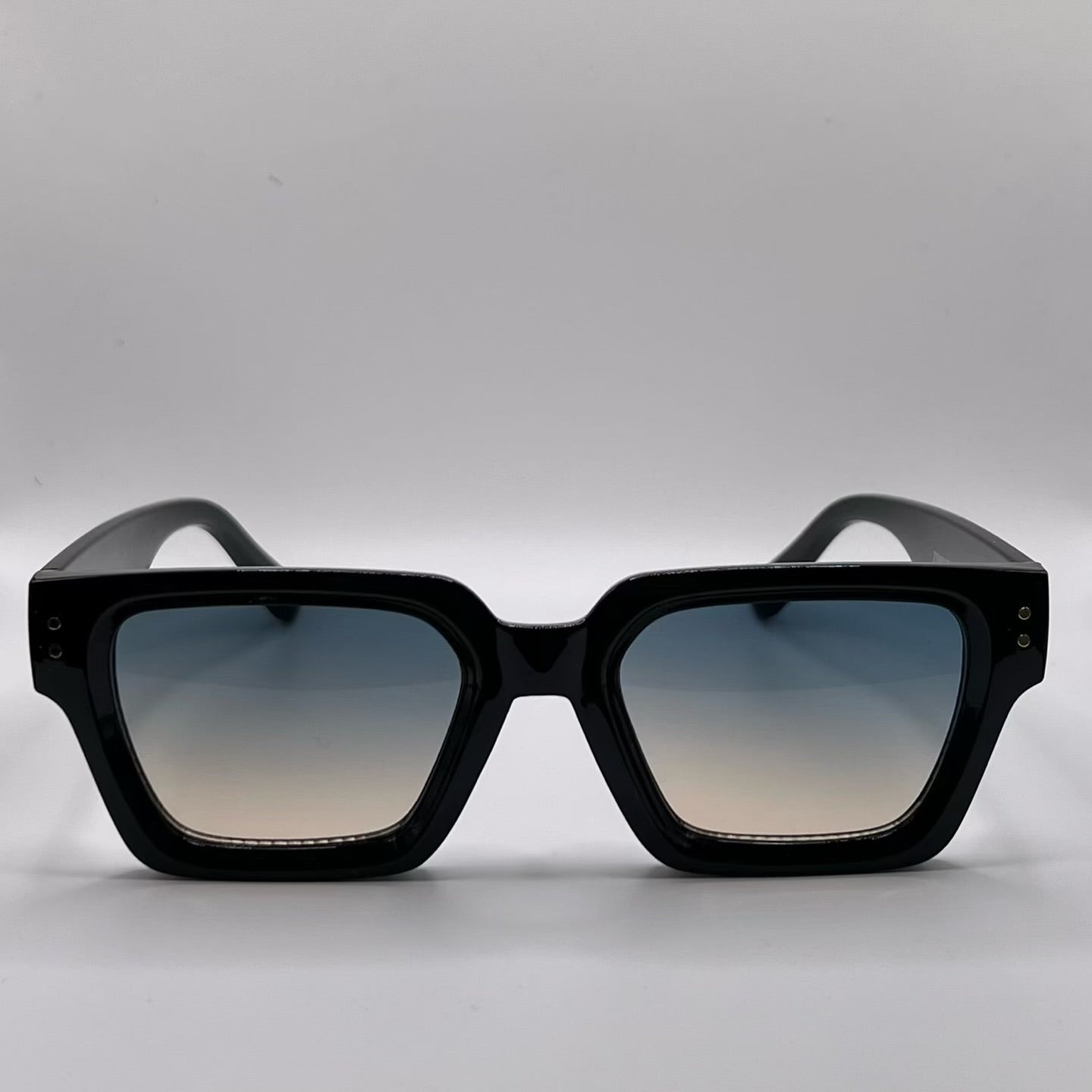 Eclipse Shades – Black Gradient Sunset